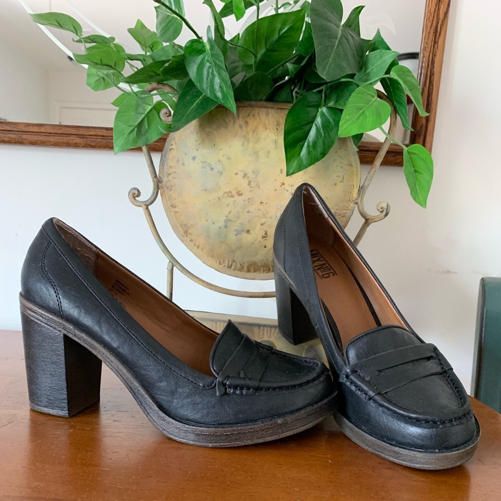 Mix No. 6 Sz 10 Block Heel Platform Pumps